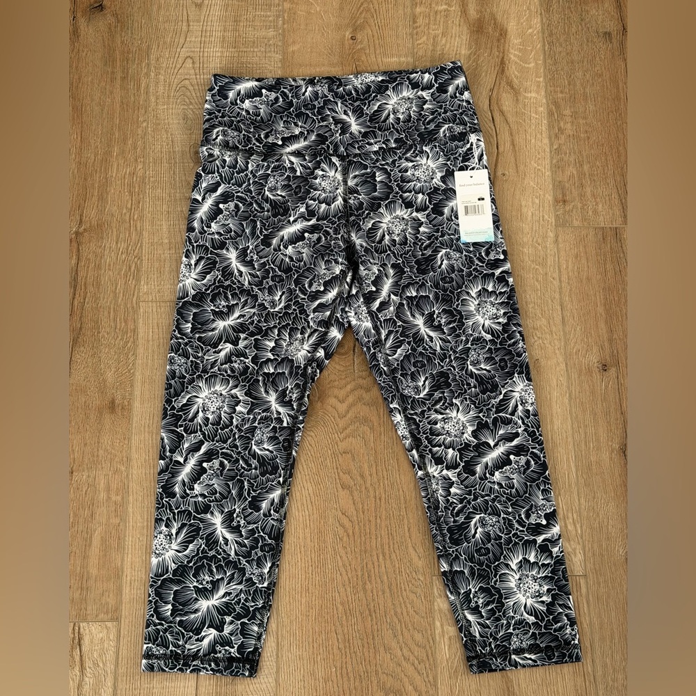Balance Collection Floral Ankle Leggings Black White High Rise L NWT